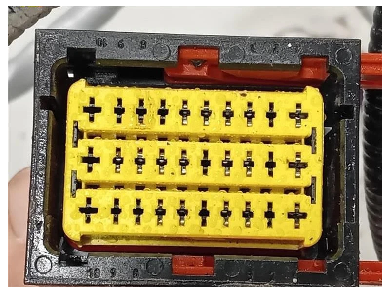 Serbatoio Adblue 172A2 2038 R Opel Movano B 2010