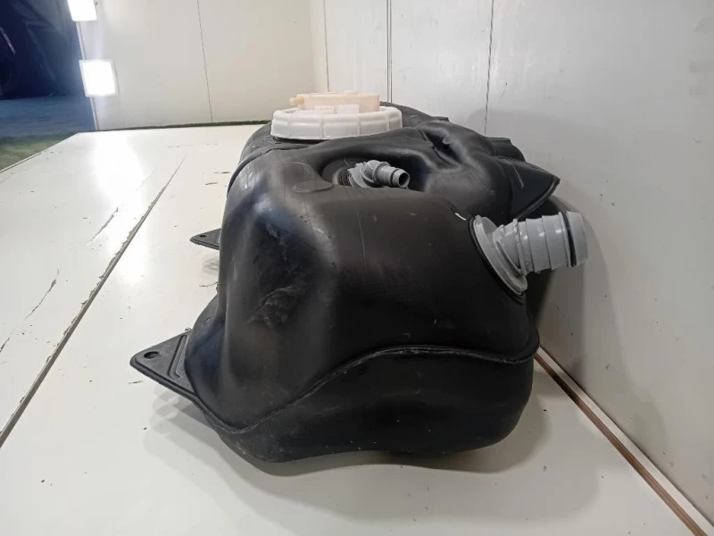 Serbatoio Carburante 77100-0D231 Toyota Yaris IV 2014