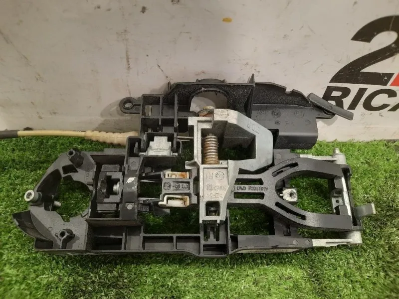 Serratura Porta ANT DX 7148436 Bmw Serie 5 F07 GT 2010