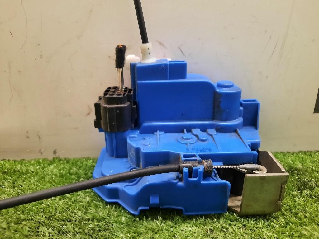 Serratura Porta ANT DX 51884139 Fiat 500L 2013