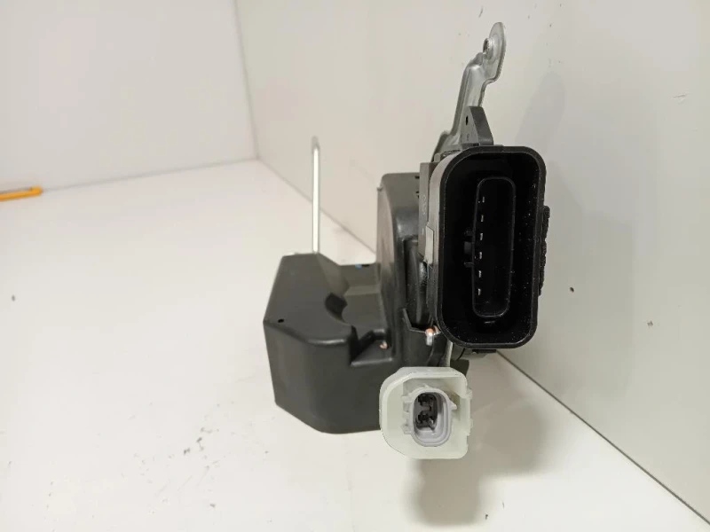 Serratura Porta ANT DX A046693 Toyota RAV 4 III 2008