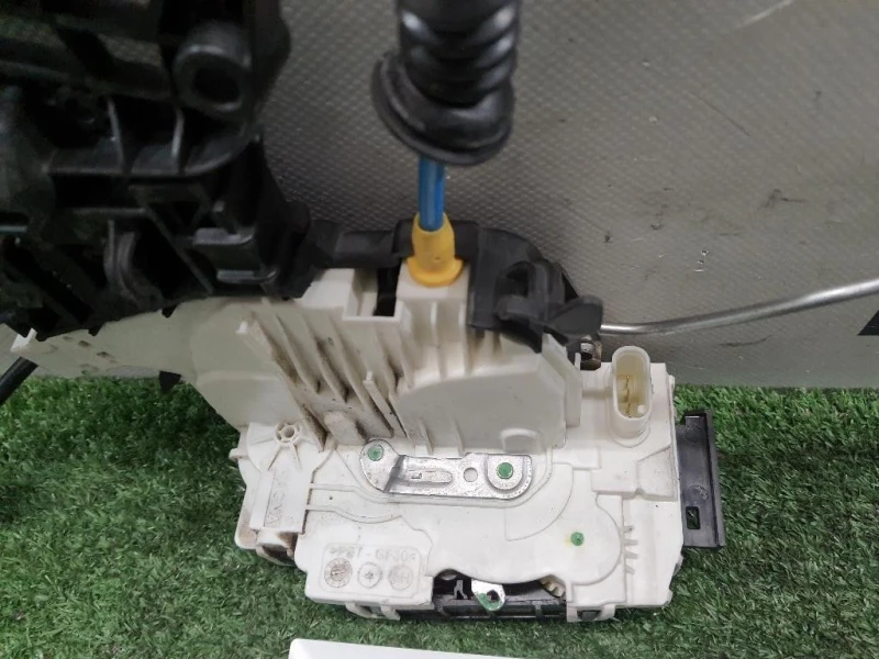 Serratura Porta ANT SX A1667200135 Mercedes Classe B W246 2012