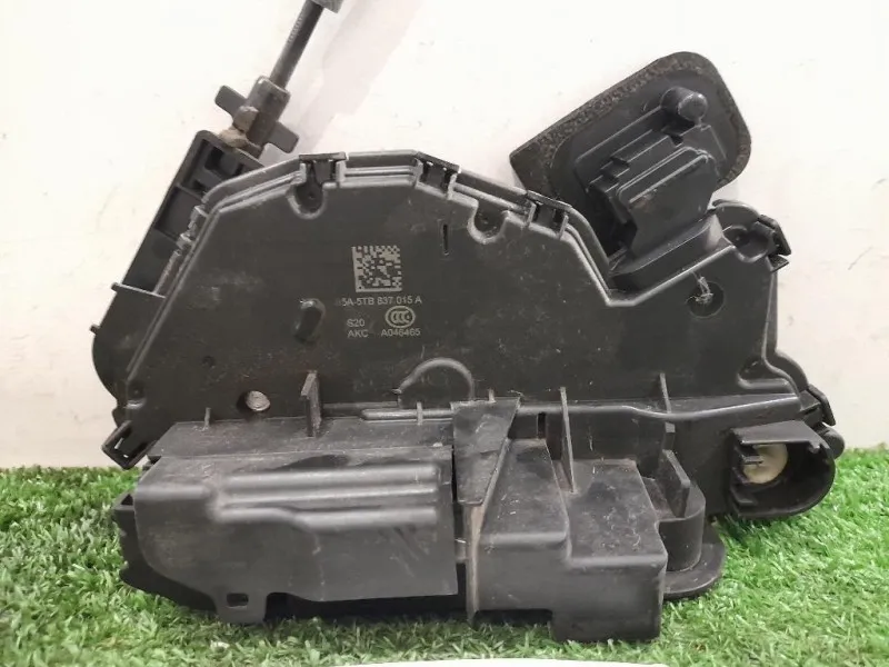 Serratura Porta ANT SX 5TB837015A Volkswagen GOLF VII 2017