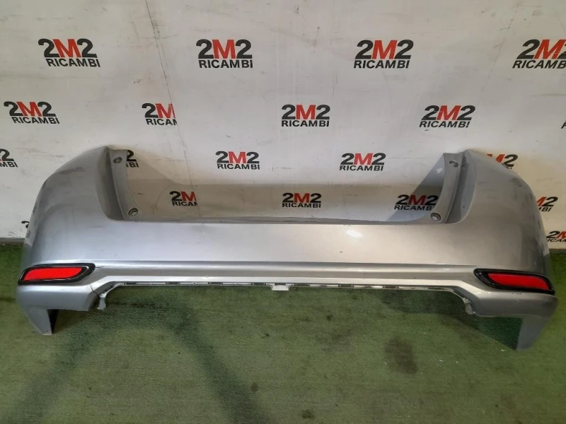 Paraurti POST 5215902D010 Toyota Auris II 2015