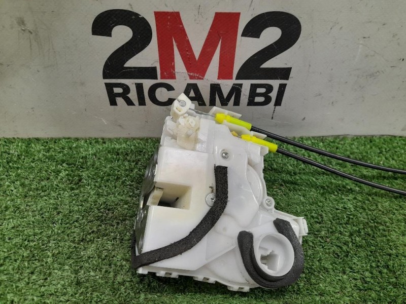 Serratura Porta POST DX 8230154P01 Suzuki Vitara II 2015