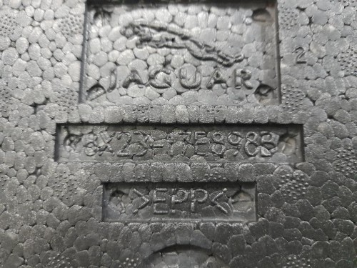 Assorbitore Paraurti ANT 8X2317E898B Jaguar XF I 2008