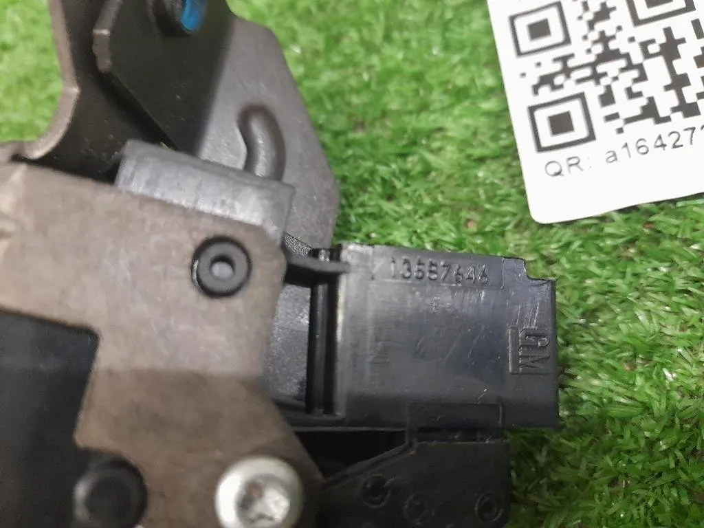 Serratura Portello POST 13587646 Opel Zafira C 2012