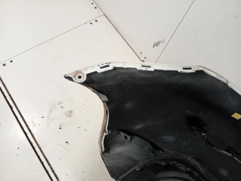 Paraurti POST 6R6 807 568 Volkswagen POLO VI 2009