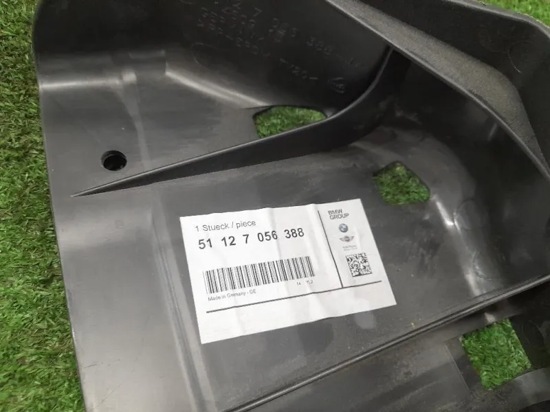 Sostegno Paraurti Centrale POST 51127056388 Bmw Serie 5 E60 Berlina 2004