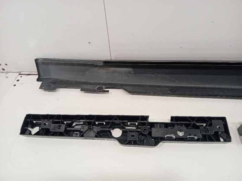 Sottoporta Parte Centrale DX 5177738733851777387348 Bmw Serie 5 G30 Berlina 2016