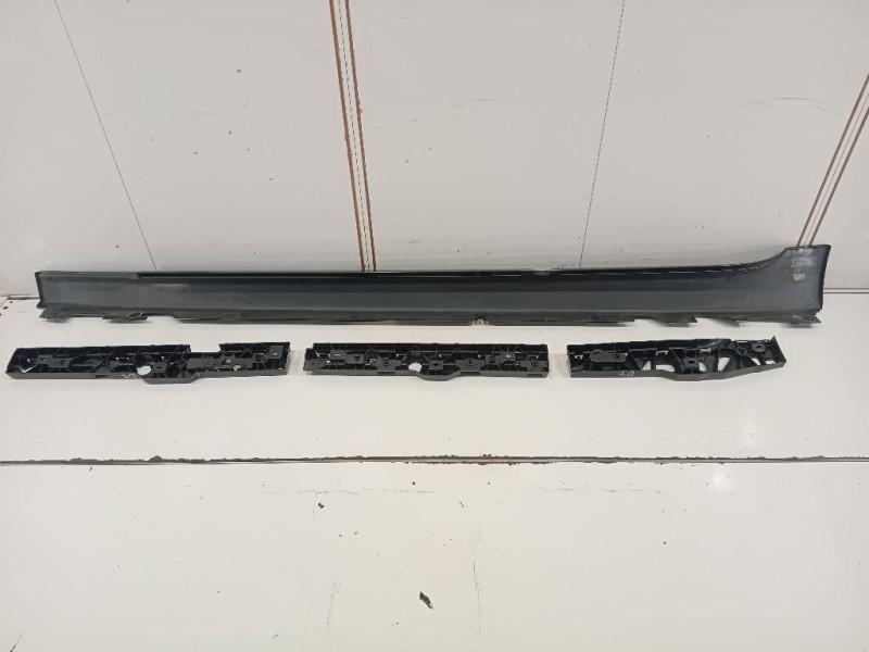 Sottoporta Parte Centrale DX 5177738733851777387348 Bmw Serie 5 G30 Berlina 2016