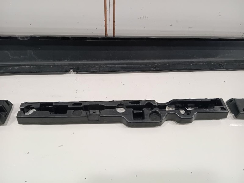 Sottoporta Parte Centrale SX 5177738734751777387337 Bmw Serie 5 G30 Berlina 2016