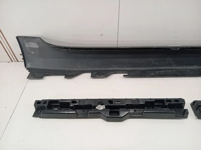 Sottoporta Parte Centrale SX 5177738734751777387337 Bmw Serie 5 G30 Berlina 2016