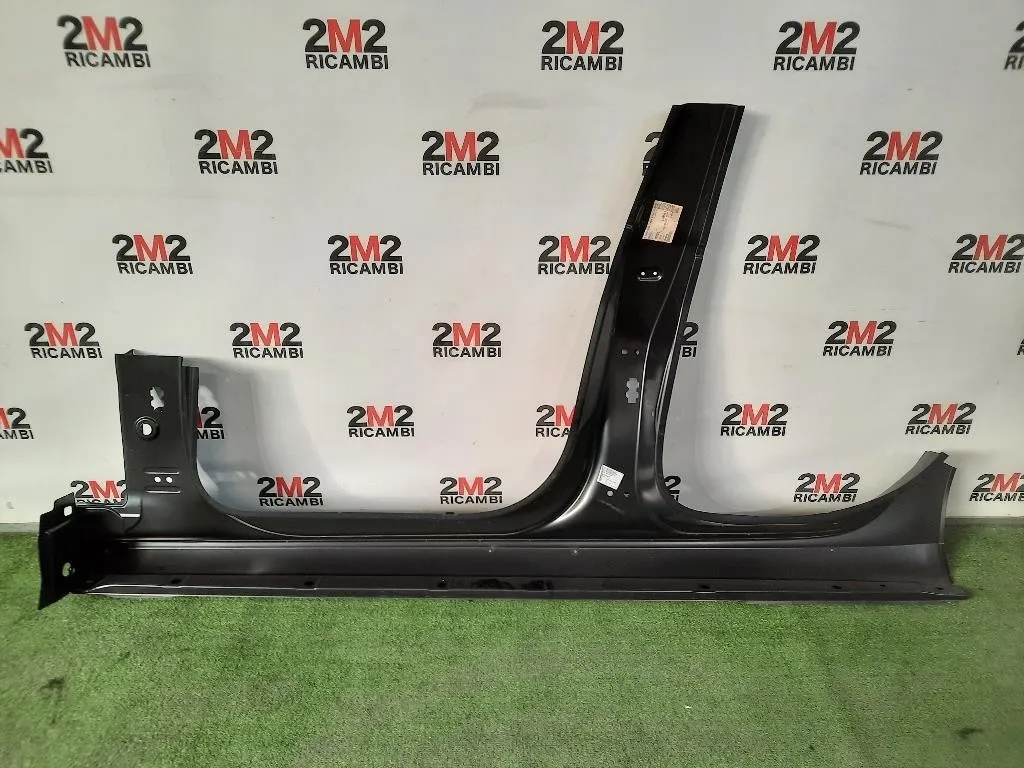 Sottoporta CON Montante Centrale DX 8T8809848 Audi A5 8TA Sportback 2008