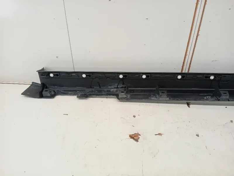 Sottoporta DX J9C3-10154-A Jaguar E-pace 2017