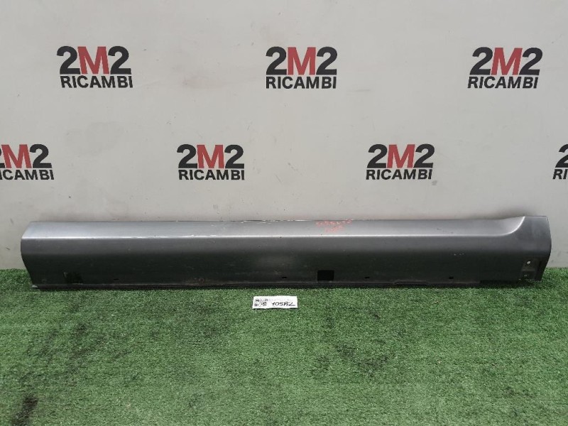 Sottoporta DX 877743E000 Kia Sorento II 2006