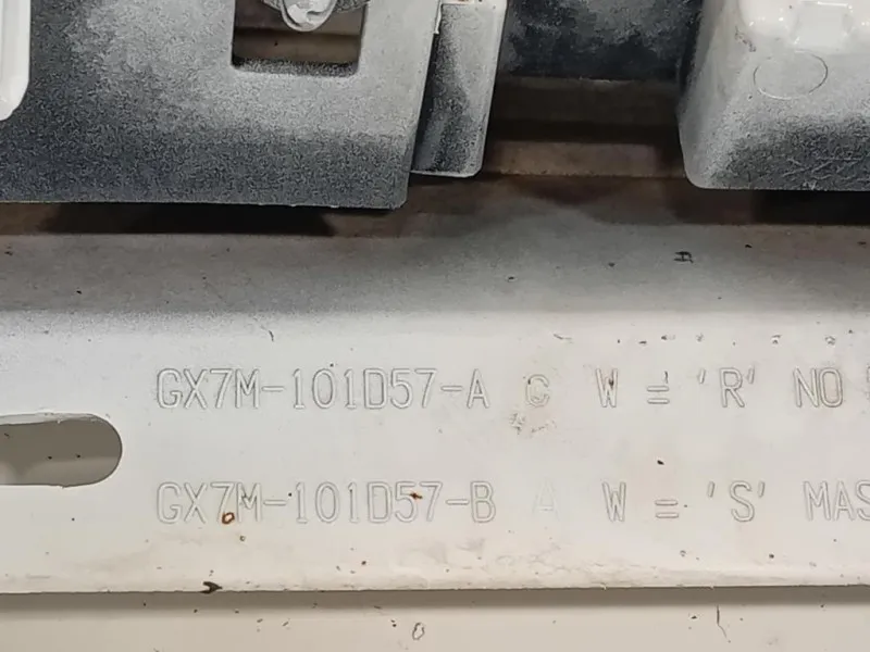 Sottoporta SX GX7M-101D57-A Jaguar XE 2015