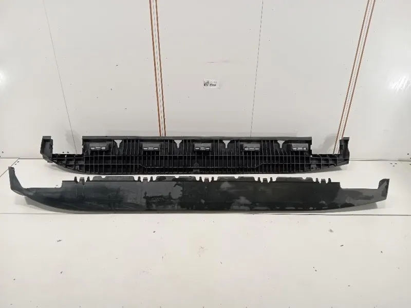 Sottoporta SX A 166 690 01 10 Mercedes Classe GLE W166 2015