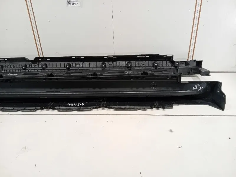 Sottoporta SX A 166 690 01 10 Mercedes Classe GLE W166 2015