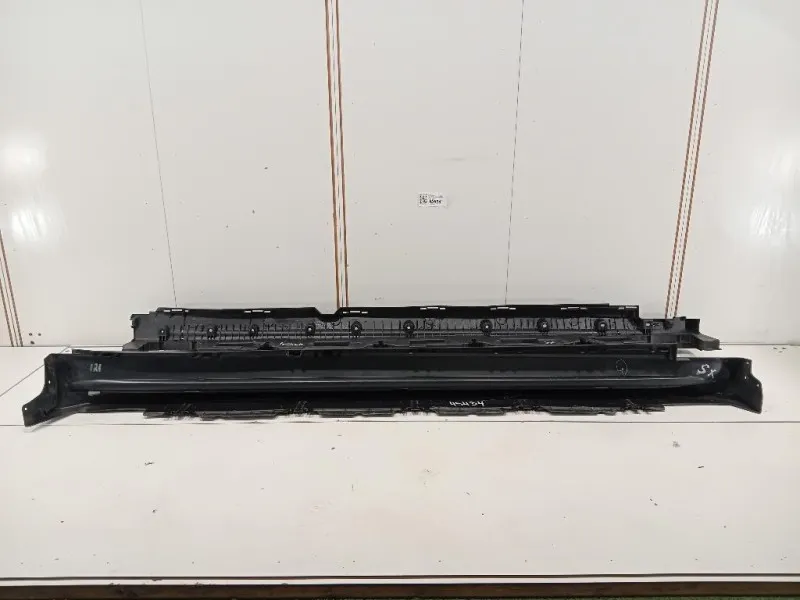 Sottoporta SX A 166 690 01 10 Mercedes Classe GLE W166 2015