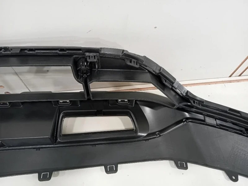 Spoiler Centrale Paraurti ANT A2538851304 Mercedes Classe GLC C253 Coupé 2016