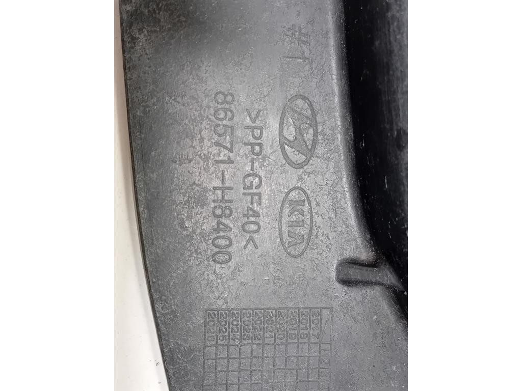 Spoiler Centrale Paraurti INF ANT 86571-H8400 Kia Stonic 2017