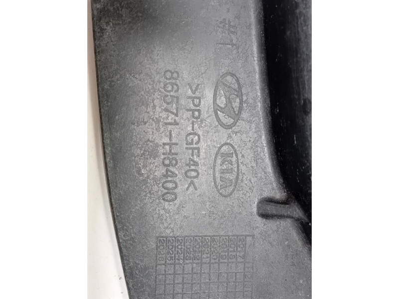 Spoiler Centrale Paraurti INF ANT 86571-H8400 Kia Stonic 2017