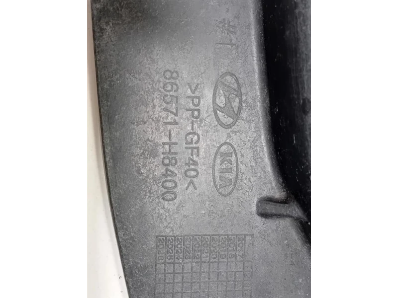 Spoiler Centrale Paraurti INF ANT 86571-H8400 Kia Stonic 2017