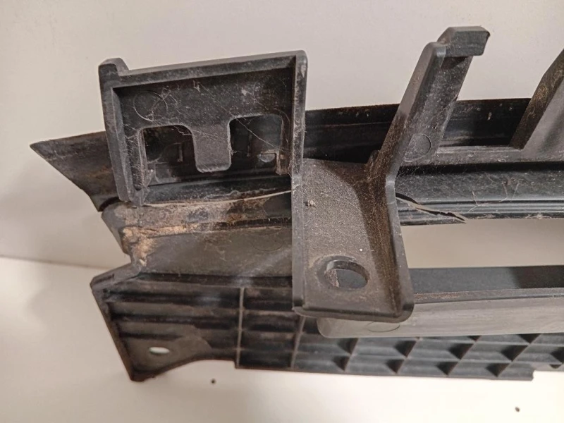 Spoiler Centrale Paraurti SUP ANT 863539-H8400 Kia Stonic 2017