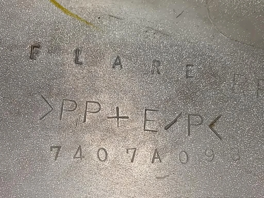 Passaruota POST DX 7407A098 Mitsubishi Pajero IV 2007