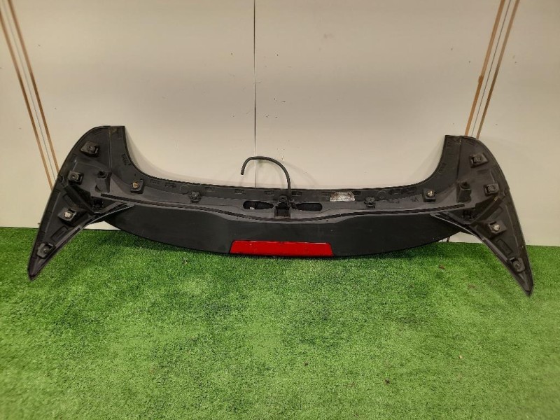 Spoiler Frangivento POST L1TB-A44210-A Ford PUMA II 2019