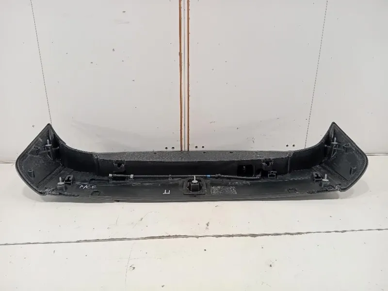 Spoiler Frangivento POST J9C3 44210 PIA-A-09 Jaguar E-pace 2017