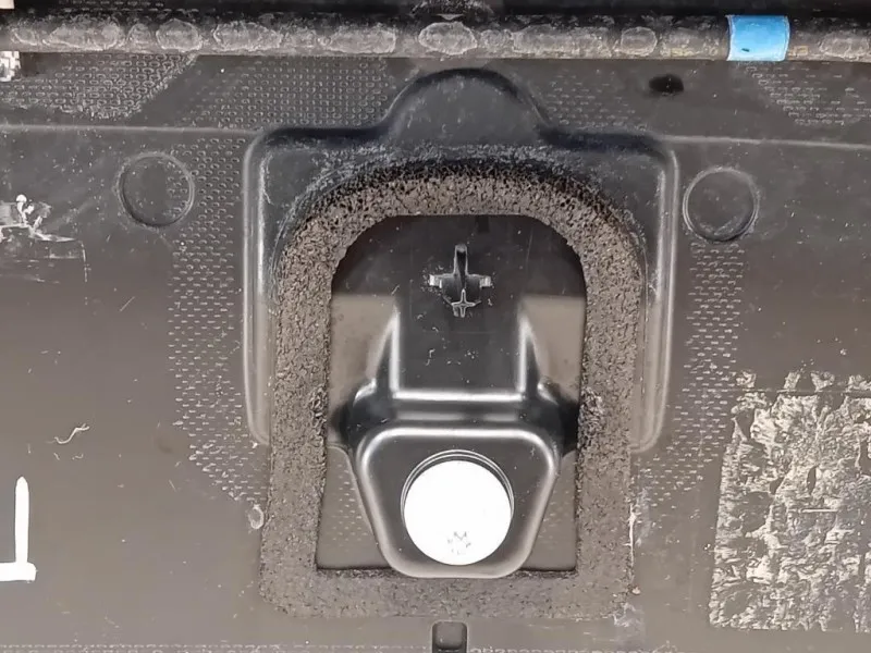 Spoiler Frangivento POST J9C3 44210 PIA-A-09 Jaguar E-pace 2017