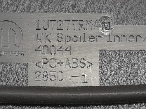 Spoiler Frangivento POST K68086312AG Jeep Grand Cherokee IV 2011