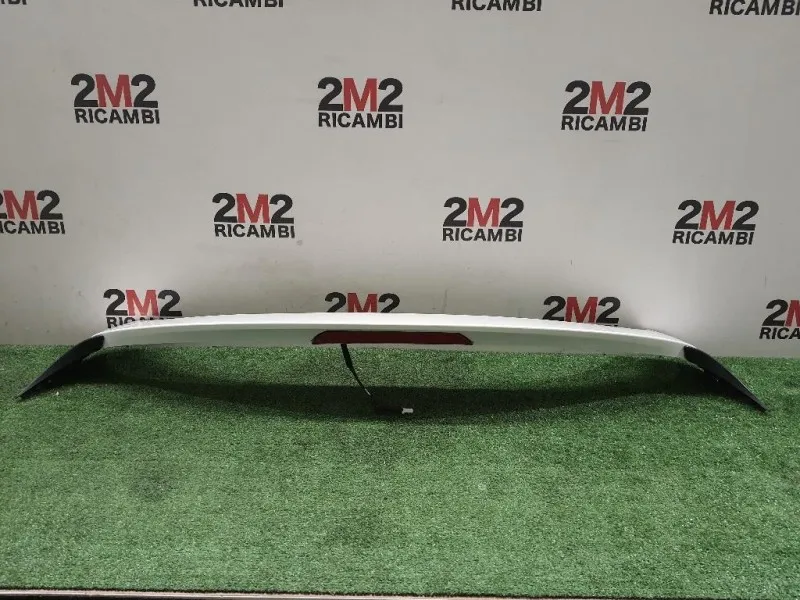 Spoiler Frangivento POST BJT651961 Mazda 3 III 2014