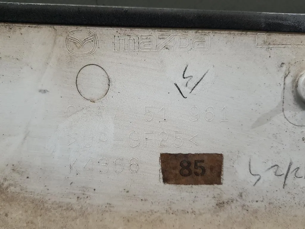 Spoiler Frangivento POST GS2A51961 Mazda 6 II SW 2008