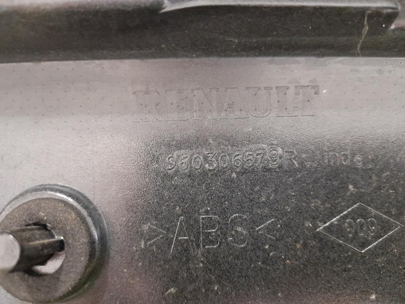 Spoiler Frangivento POST 960306579R Renault CLIO IV 2016