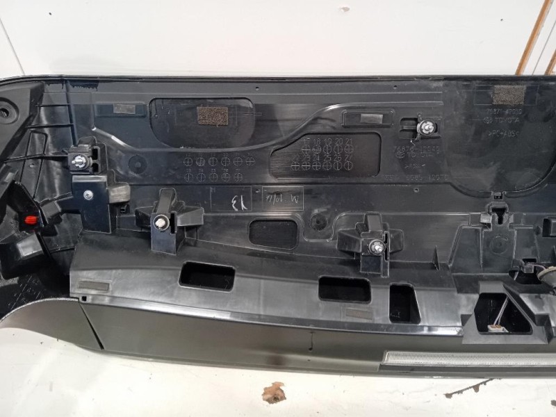 Spoiler Frangivento POST 7608542908 Toyota RAV 4 V 2018