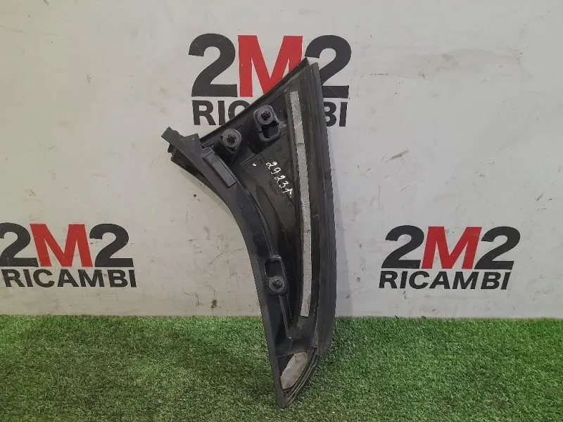 Spoiler Frangivento POST SX A1767900188 Mercedes Classe A W176 2013