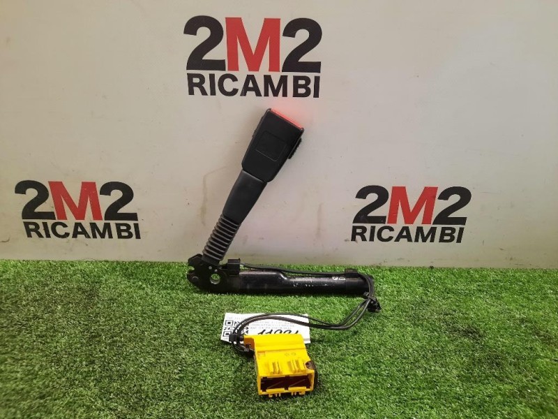 Attacco Cintura ANT DX 72117213564 DX Bmw Serie 1 E87 Berlina 2005