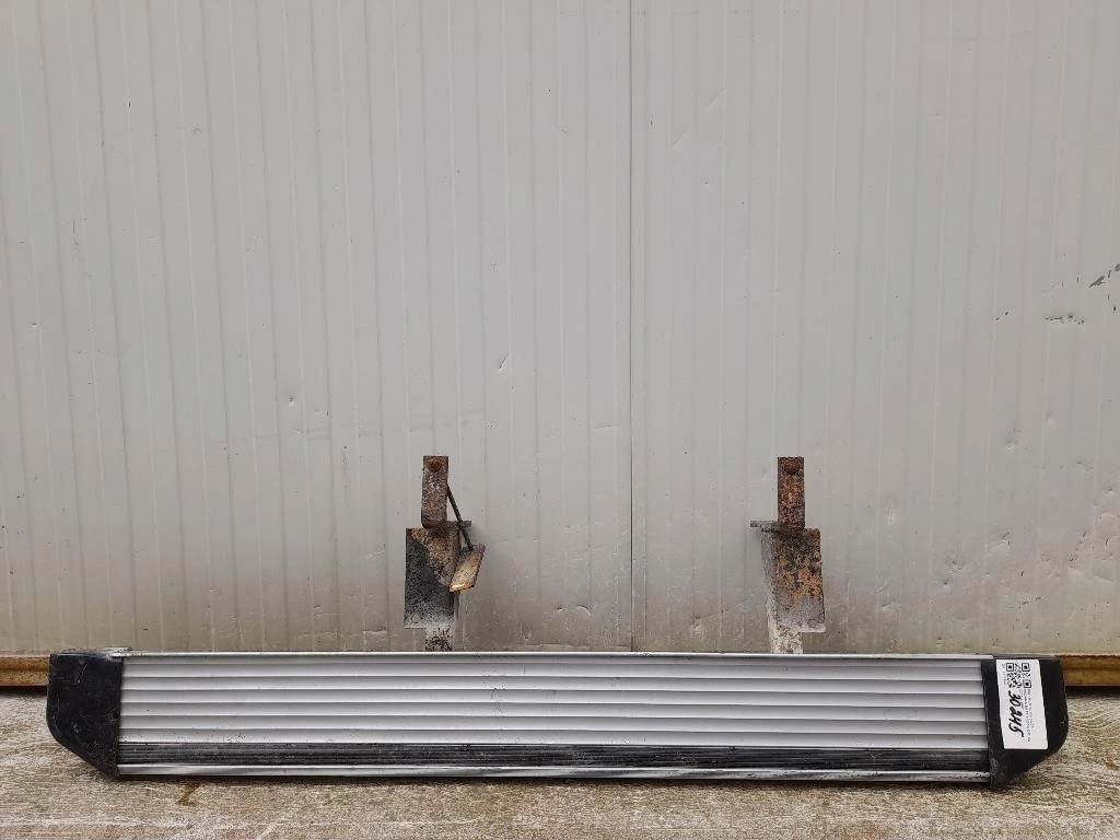 Pedana Battitacco DX Fiat Punto II 2003