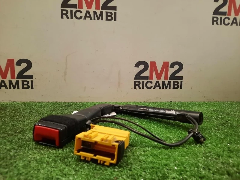 Attacco Cintura ANT DX 72117213564 DX Bmw Serie 1 E87 Berlina 2005