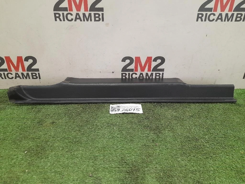 Pedana Battitacco POST DX A2516800235 POST DX Mercedes Classe R W251 2006