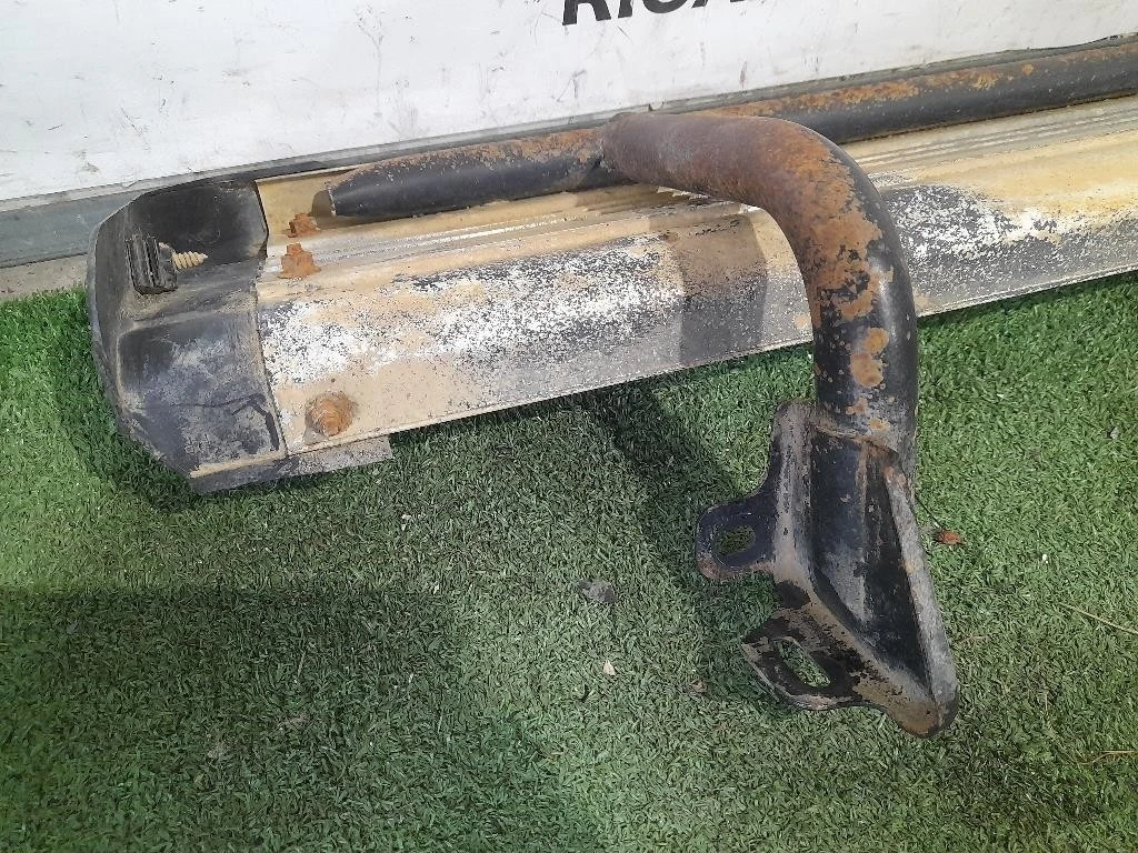 Pedana Battitacco SX Mitsubishi L200 II 1997