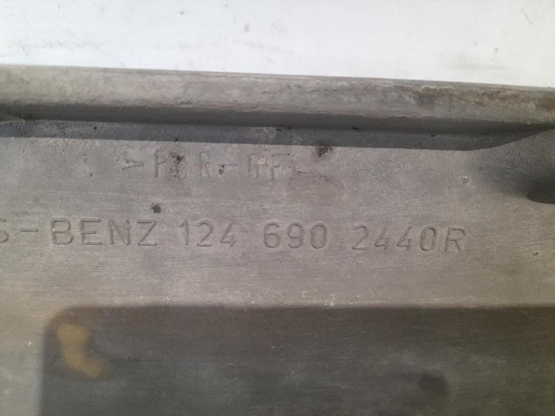 Spoiler Sottoporta DX A1246902440 Mercedes Classe E W124 1985