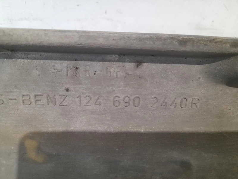 Spoiler Sottoporta DX A1246902440 Mercedes Classe E W124 1985