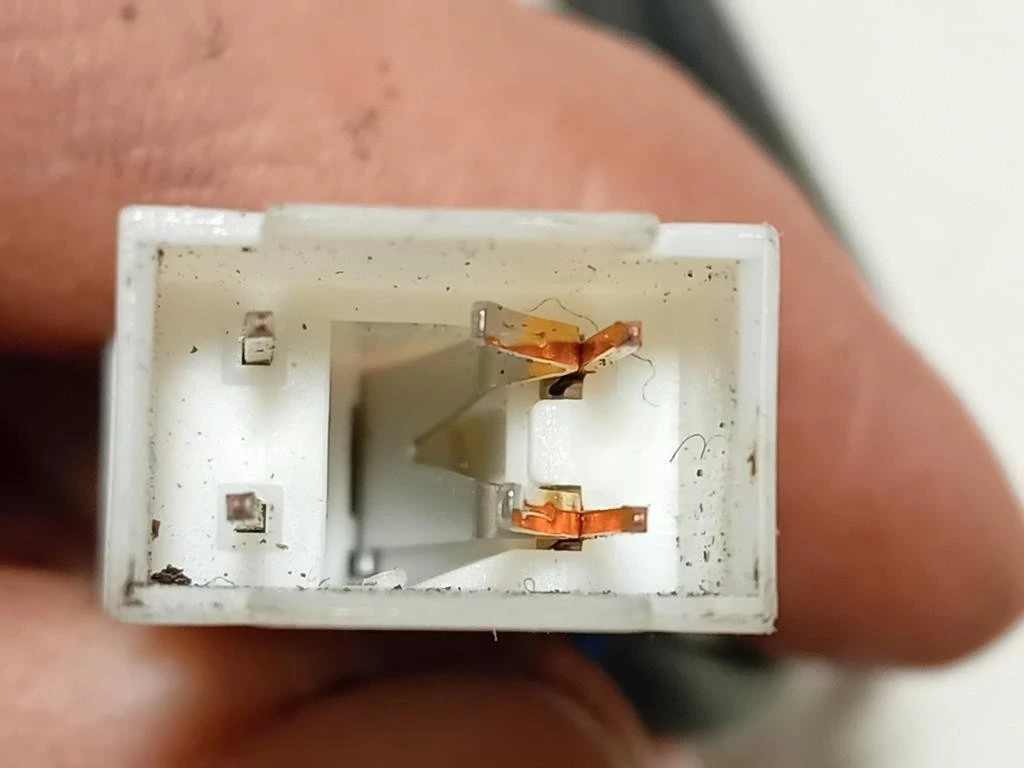 Attacco Cintura ANT DX 33C409 Bmw Serie 1 F20 Berlina 2015