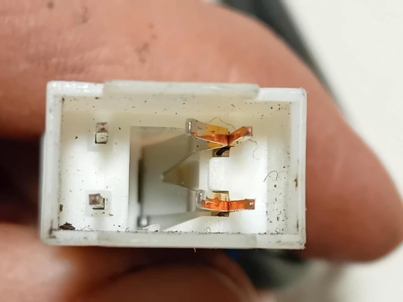 Attacco Cintura ANT DX 33C409 Bmw Serie 1 F20 Berlina 2015