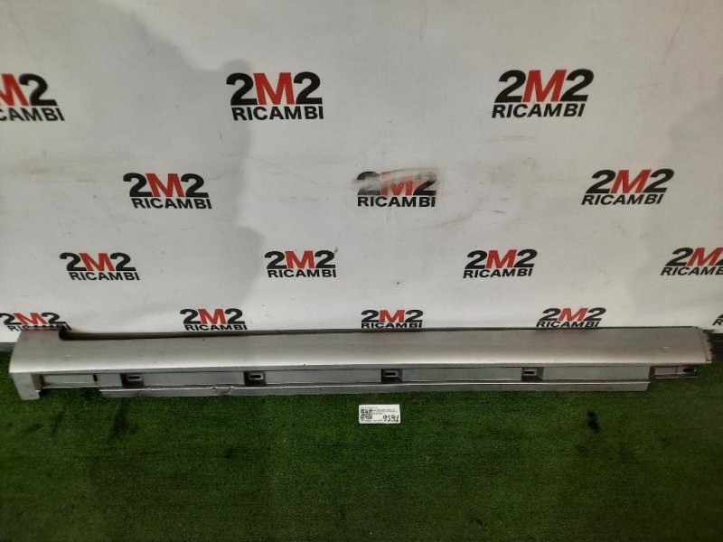 Spoiler Sottoporta SX 3AA853091CGRU Volkswagen Passat VI 2011