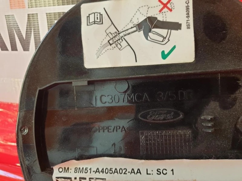 Sportello Carburante Parafango POST C307MCA 35DR Ford Focus III SW 2008